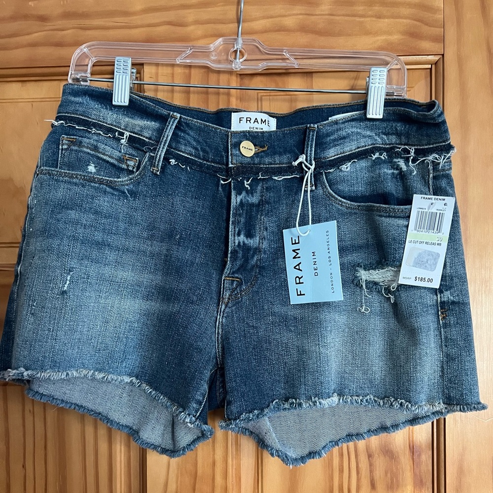 NWT Frame “Le Cutoff” denim shorts, size 30